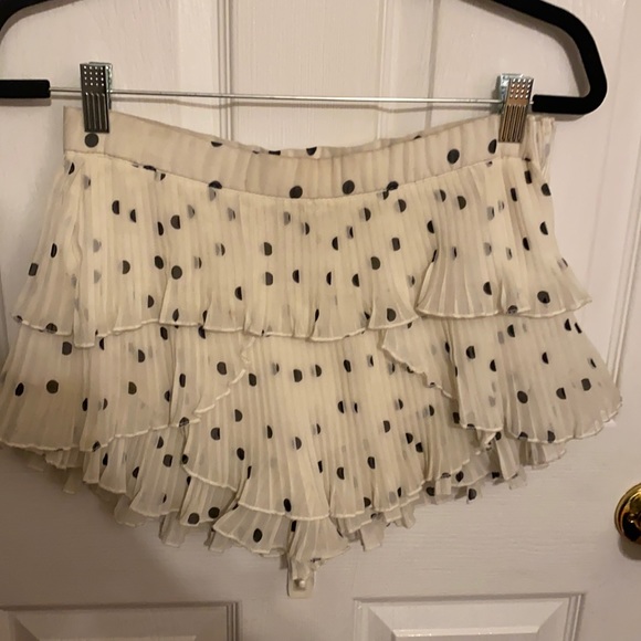 Zara Poka Dote Short - Picture 1 of 3